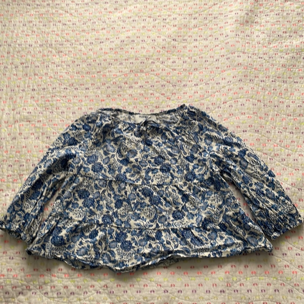 Adorable girls peasant top. Like new.